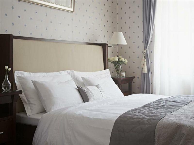 Almandine Lejlighedshotel 4*
