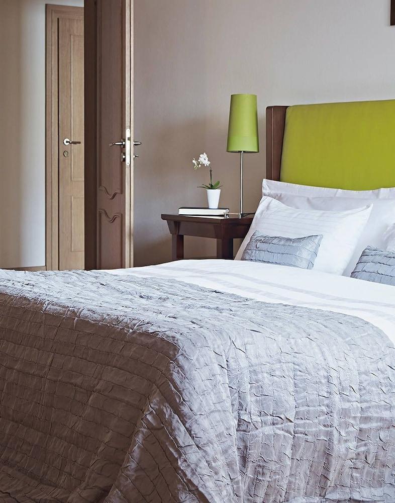 Almandine Lejlighedshotel Prag