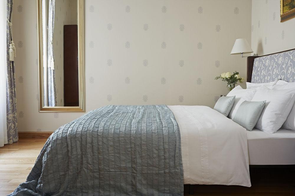 Almandine 4* Prag