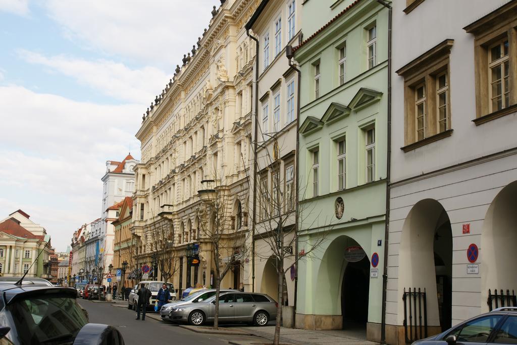 Almandine 4* Prag
