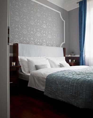 Almandine 4* Prag